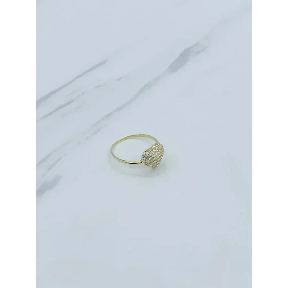 ❤️ 10k gold ring heart❤️ Women’s or girls ring Size 7